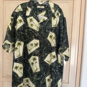 Tommy Bahama Black & Cream Palm Tree Rayon Camp Shirt